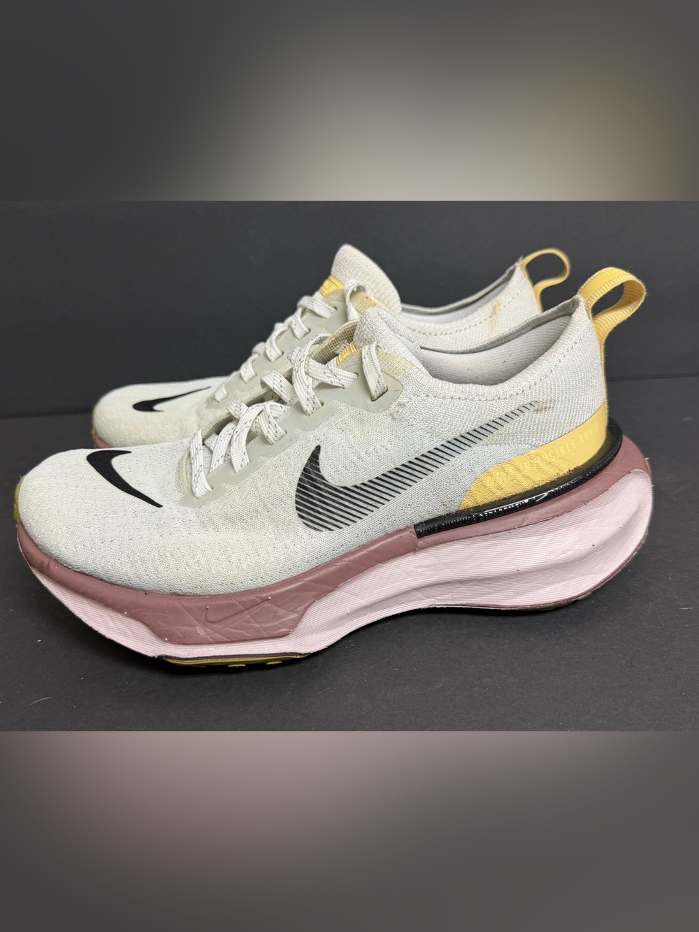 Nike ZoomX Invincible 3 Running Shoes Womens Size 5 Wide Barely Grape FN7797-500